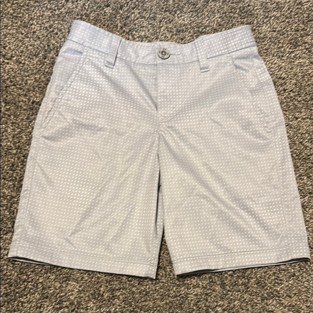 Under Armour Gray Knee-Length Shorts Lightweight Versatile